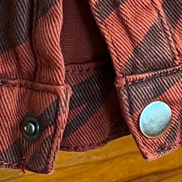 LEA & Viola Denim Jacket - Picture 4 of 8